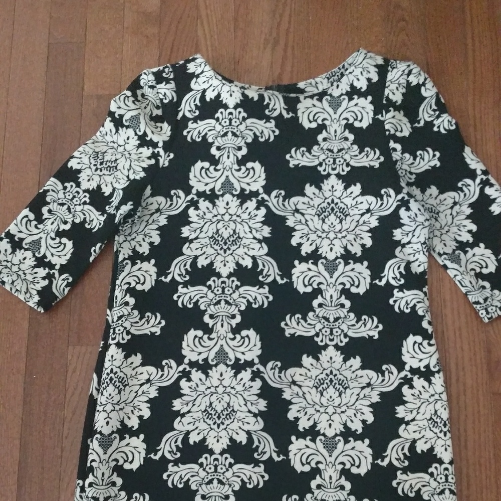 Everly Mod black white shift dress